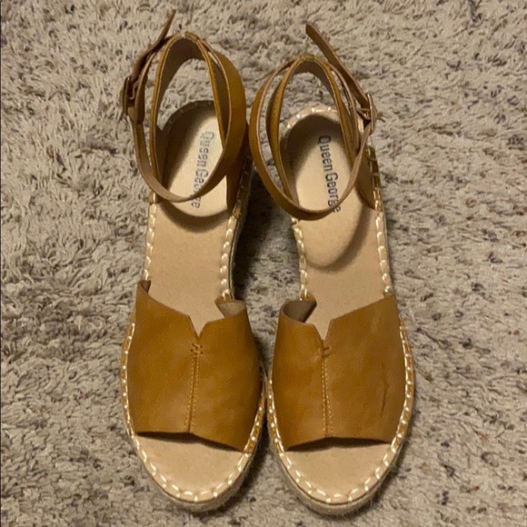 Women’s wedges - Picture 2 of 10